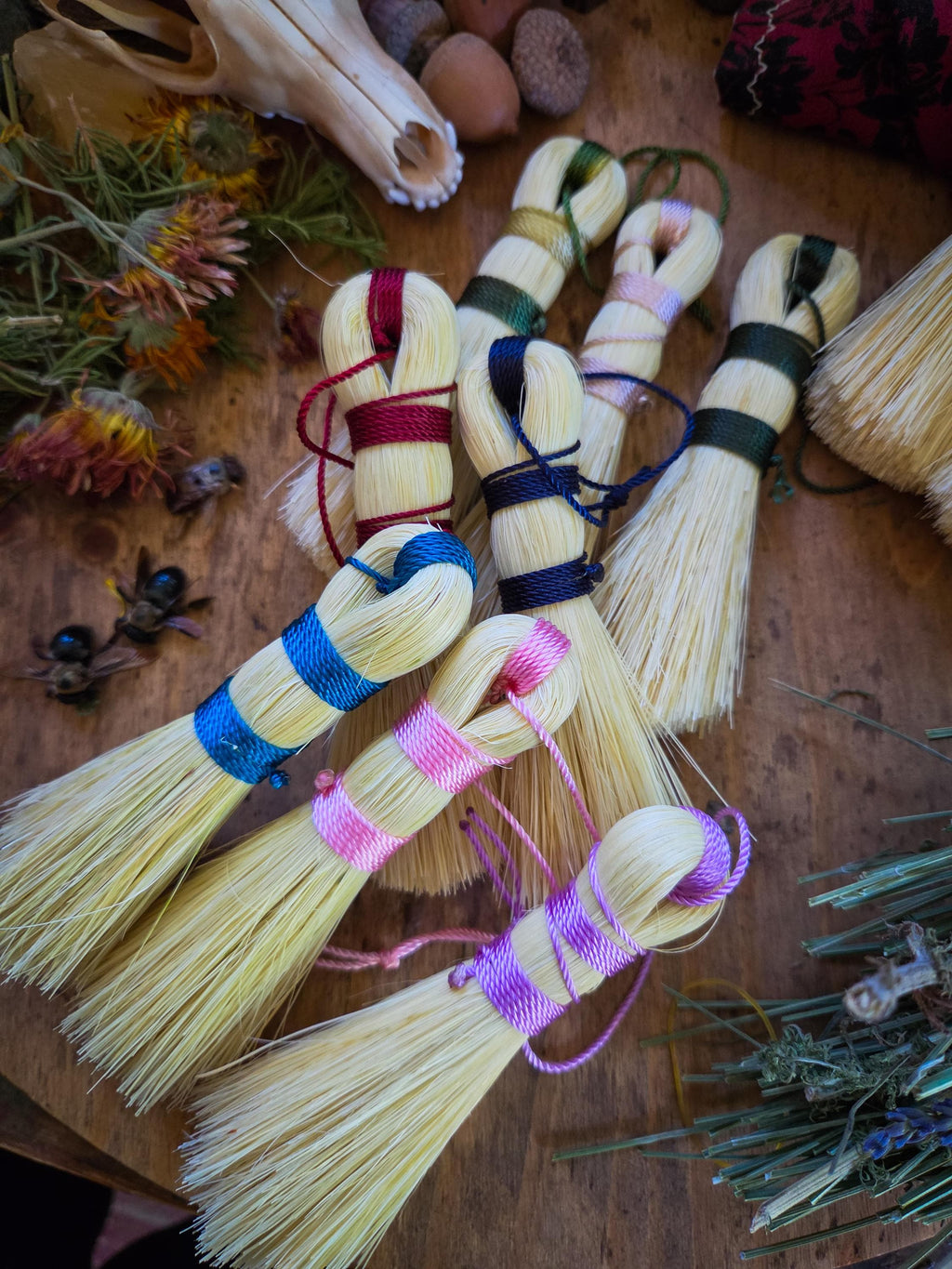Mushroom brush, tampico fiber veggie brush